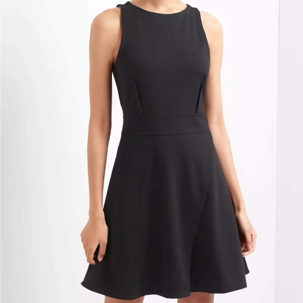 Gap Ponte sleeveless wrap dress, exposed zipper, deep woods color w two pockets